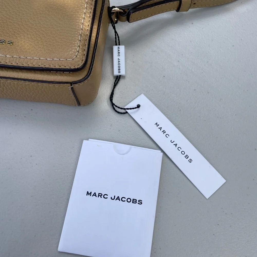 Marc Jacobs Tan Leather Crossbody Bag - Picture 4 of 10